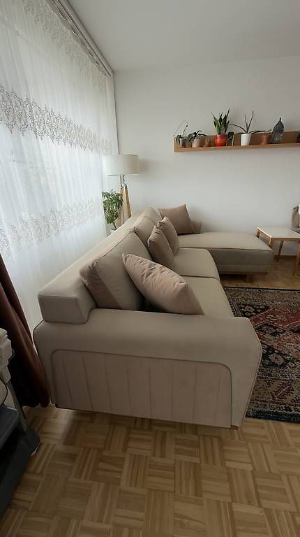 Divani: Moderne Wohnlandschaft mit Schlaffunktion  – Usato da Bern venduto da Gulcan.2021 2