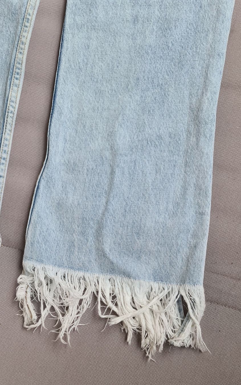 Zara Jeans: Jeans évasé et taille haute en coton – Usato da Genève venduto da Saleena 1