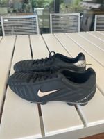 Nike Zoom Air shoes black size 10 used