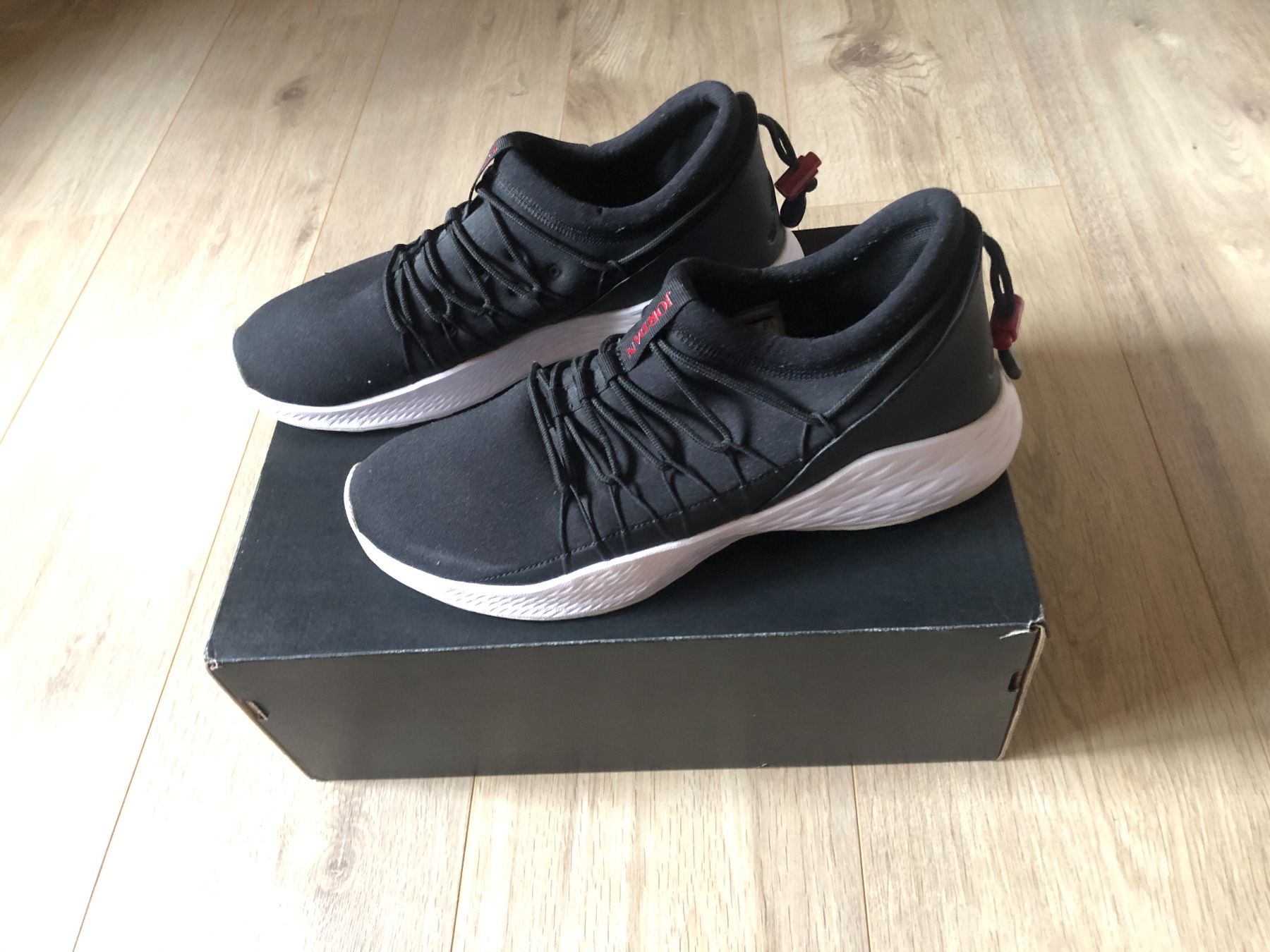 Jordan Scarpe da uomo: Jordan Formular 23 Toggle Original – Usato da Schaffhausen venduto da lua_9yfq