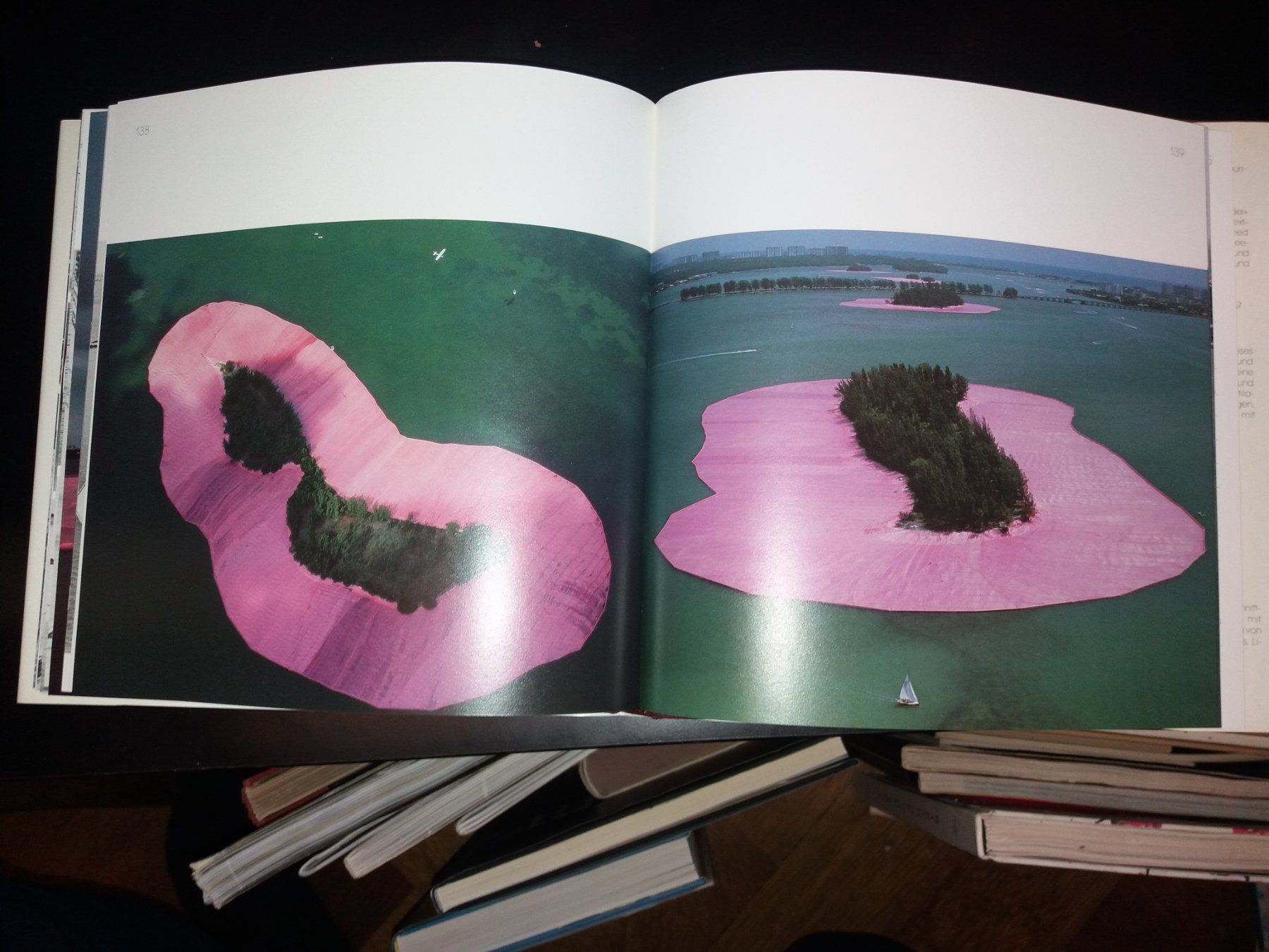 Libri: KUNSTKLASSIK Christo Surrounded Islands – Usato da Welschenrohr venduto da Regool 6