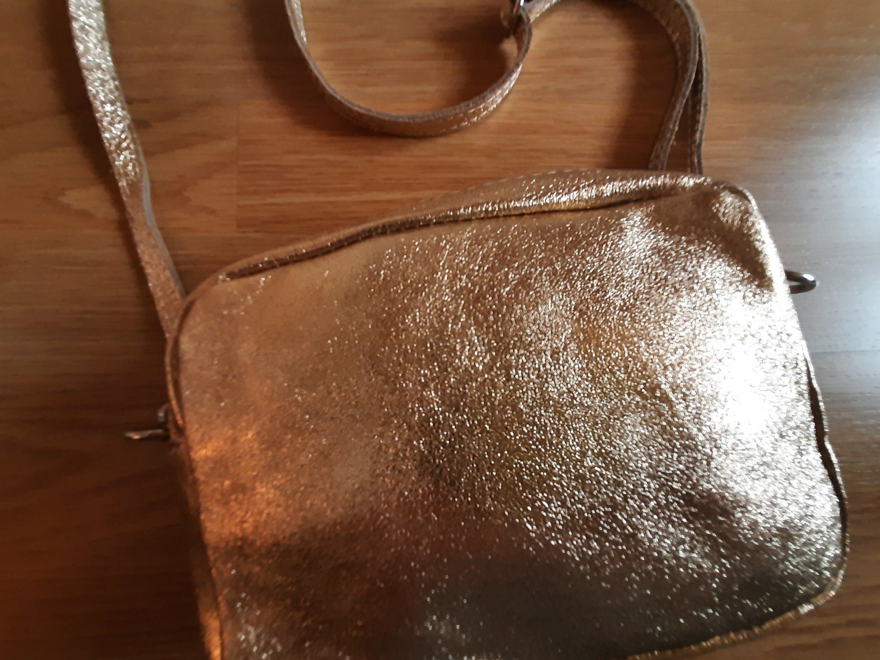 Taschen für Damen: Echtlederhandtasche – Gebraucht aus Muotathal von robin40 4
