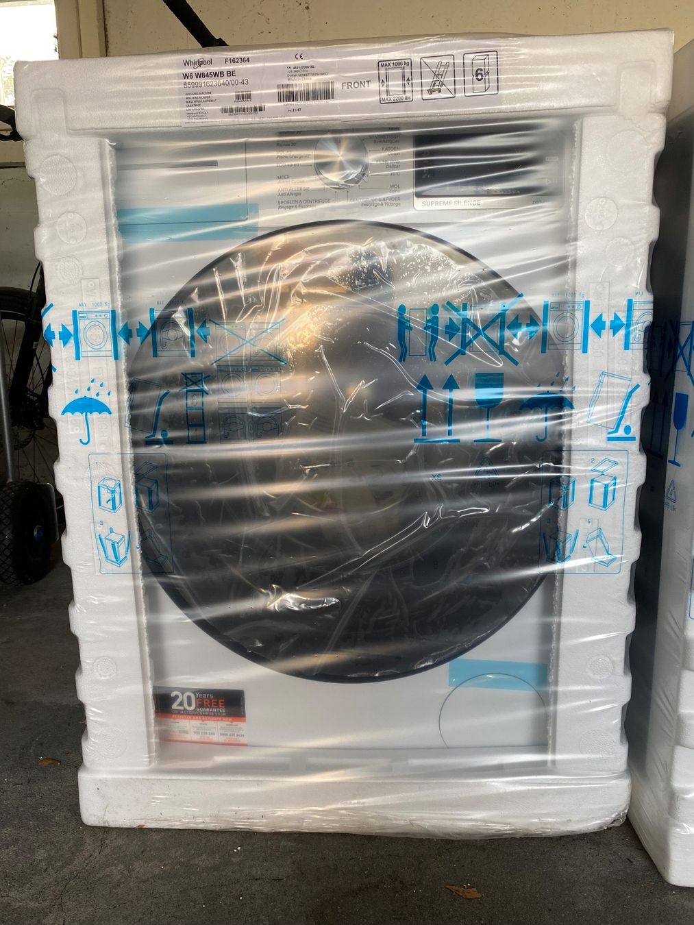 Whirlpool Lavatrici: Waschmaschine ORIGINALVERPACKT – Nuovo e nell'imballaggio originale da Reichenburg venduto da Roddick