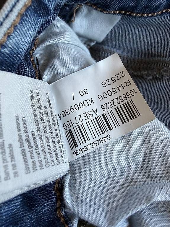 Jeans: Jeans Gr. 30/30 – D'occasion à Siselen BE par lis_gl27 3