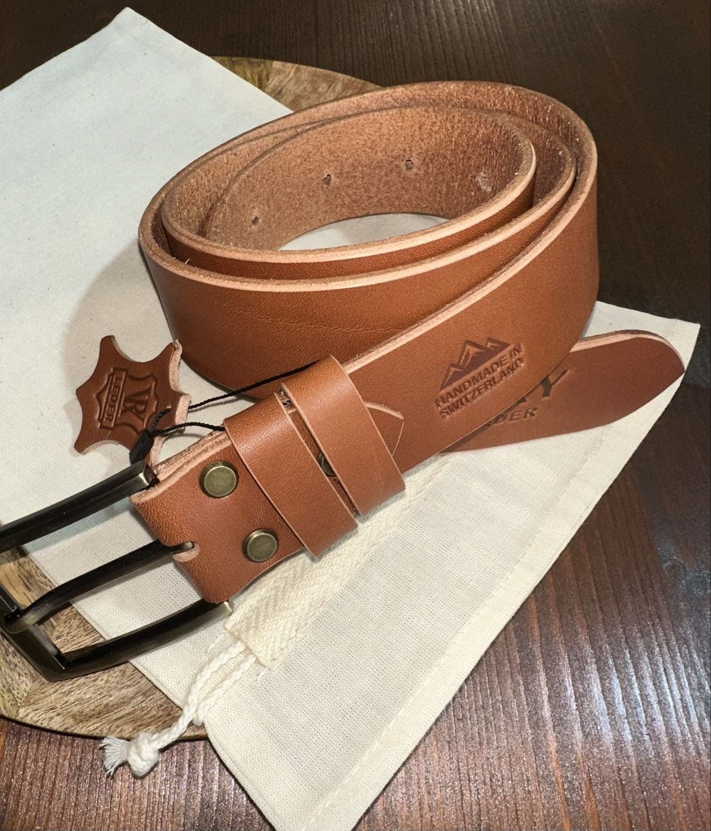 Cinture: Handgefertigter Gürtel aus Premium-Leder – Nuovo e nell'imballaggio originale da Mettmenstetten venduto da vad_57p2 2