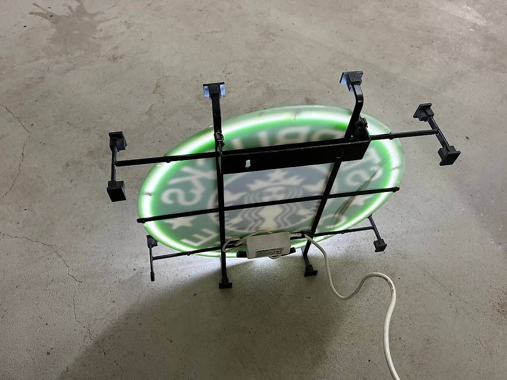 Lampade: Starbucks Neon Reklame – Usato da Luzern venduto da Nautico 2