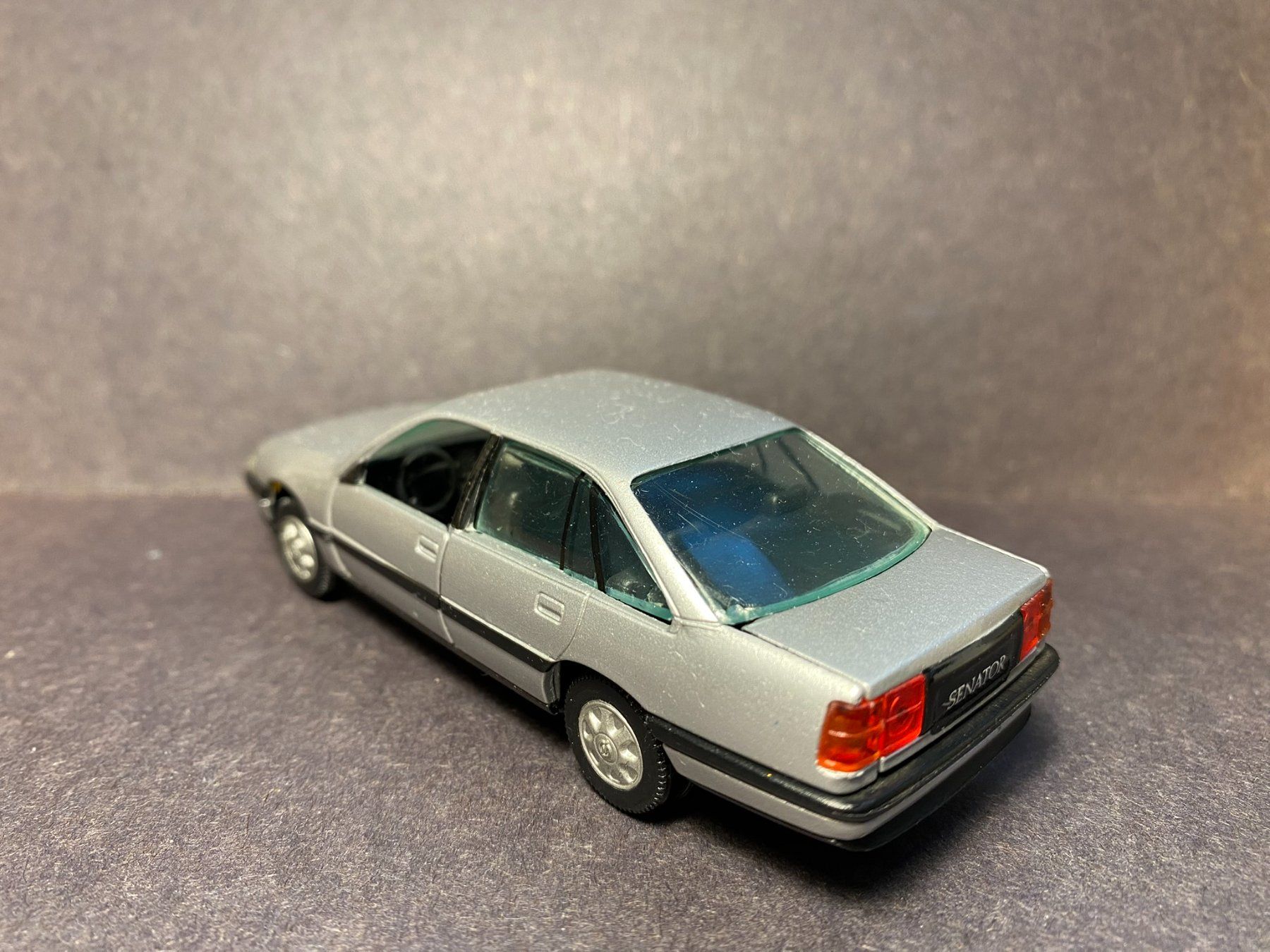 Gama Modellini d'auto: Opel Senator - GAMA 1:43 – Usato da Spiez venduto da Mlandcruiser 2
