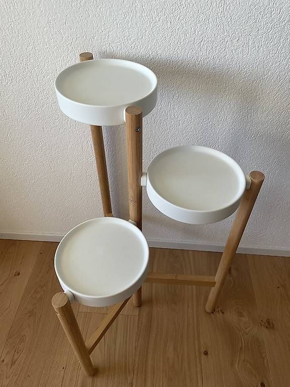 Autres articles pour la maison: Pflanzenständer 3 Ebenen – D'occasion à Zürich par elk_56y9 1