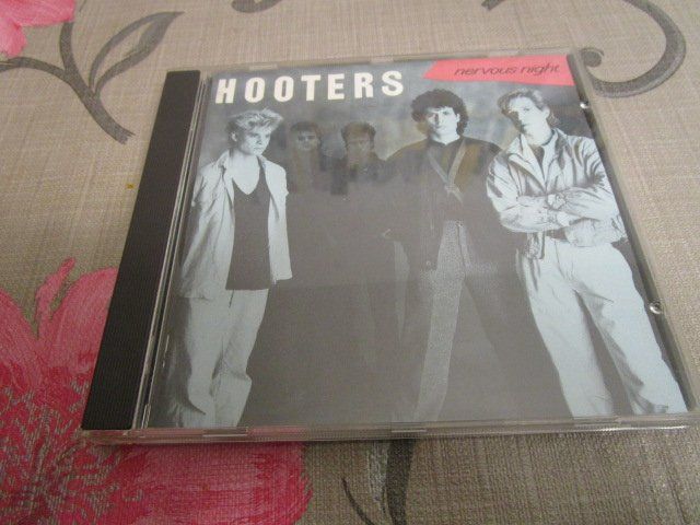 CD: Hooters -Nervous Night CD – Usato da Olten venduto da Disc-Ausverkauf
