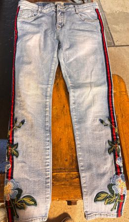 Damen Jeans grösse 42 8er Pack.