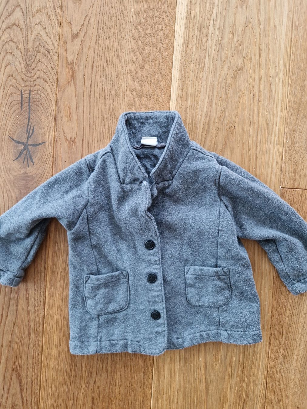 H&M Pulls et sweat-shirts: Pullover Baby Grösse 80 – D'occasion à Eschenbach SG par SanFranciscoCalifornia