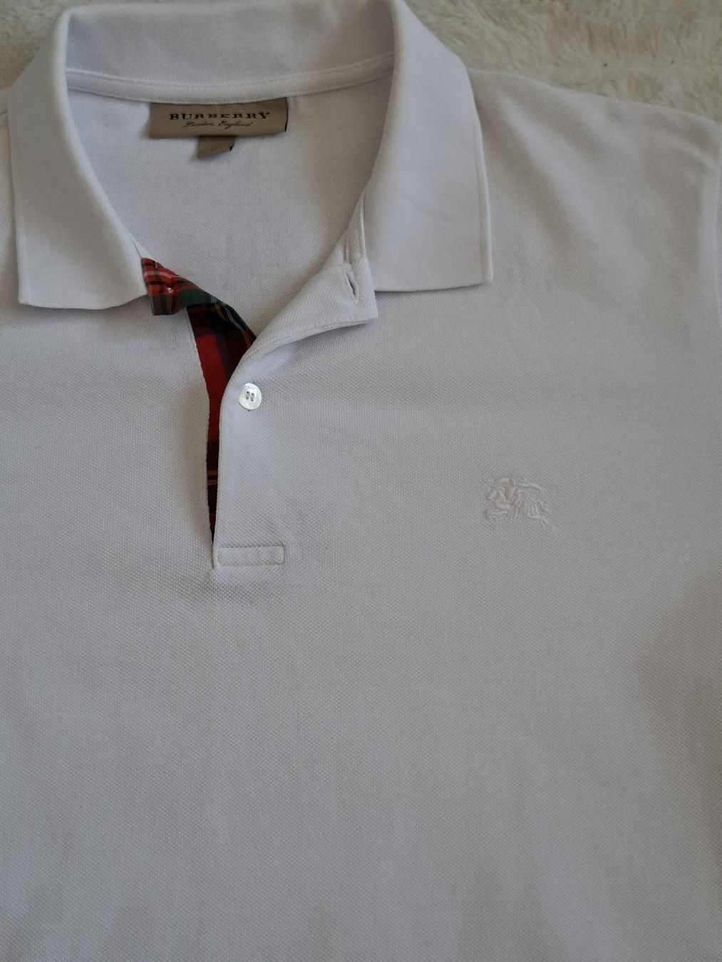 Burberry Polos: Polo Burberry blanc taille M – D'occasion à Renens VD par ser_j2fn 4