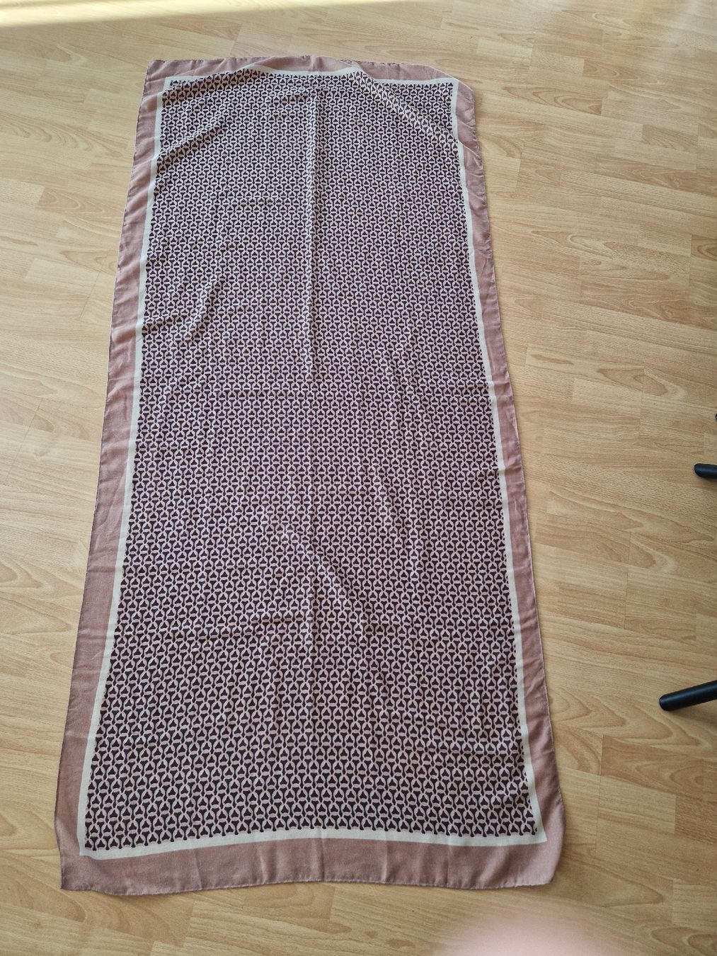 Foulard & Sciarpe: Damen-Schal – Usato da Kulmerau venduto da Doene7 1