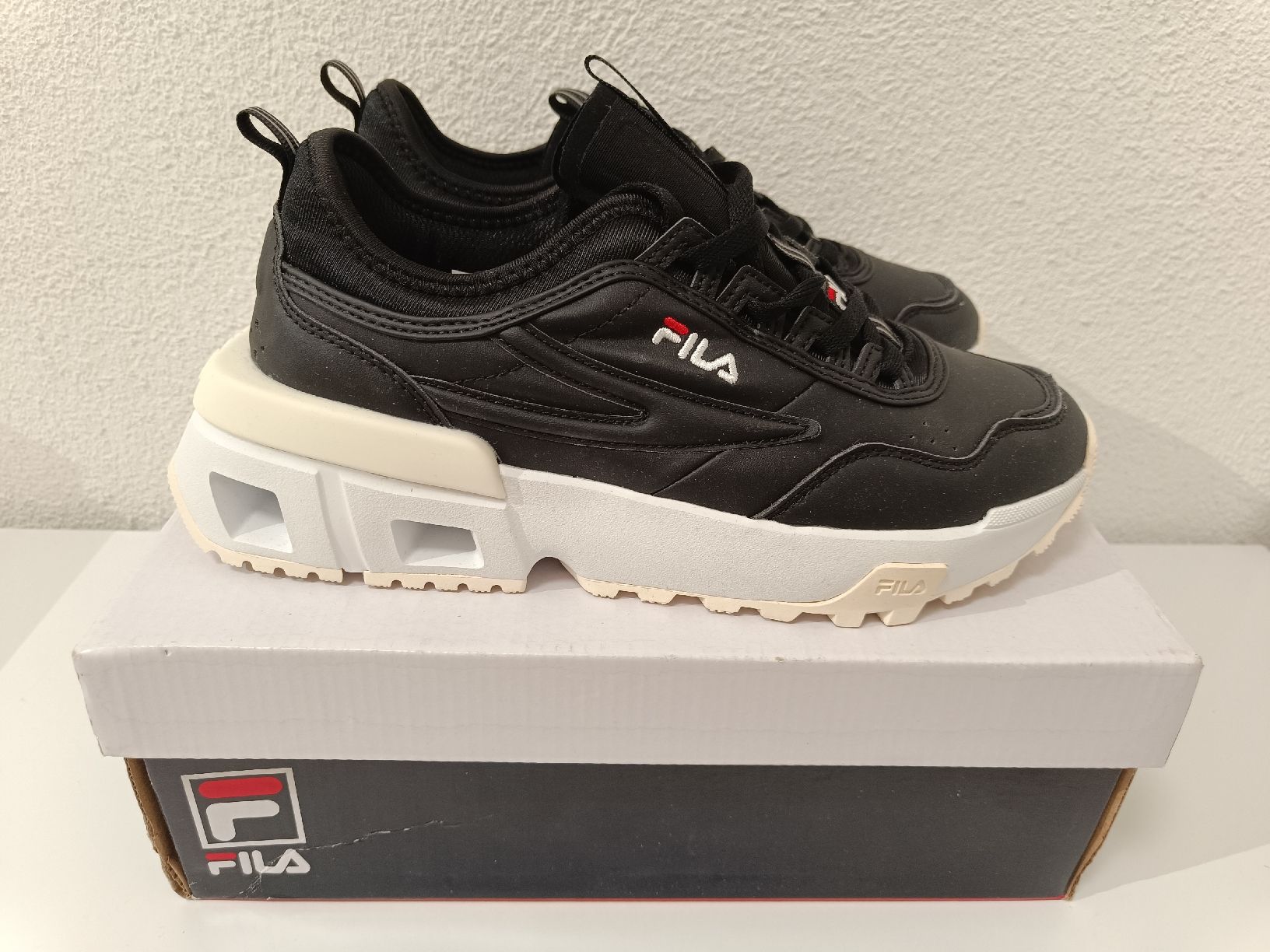 Fila Scarpe da uomo: Neue Fila Sneaker  – Nuovo e nell'imballaggio originale da Dietikon venduto da Sunriseplace1010 1