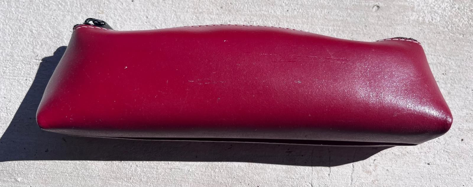Schüler-Etuis: Leder Etui rot – Gebraucht aus Dürnten von RaZa47
