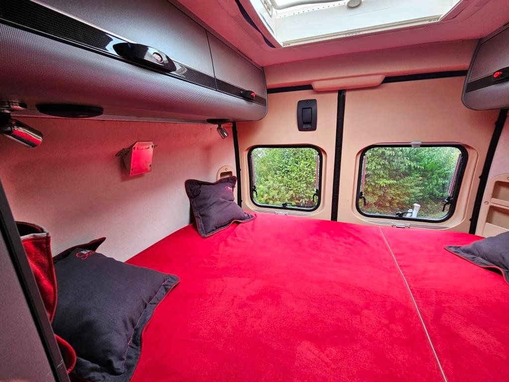 Adria Veicoli da campeggio: Camper  Fiat  Ducato Adia Twin GiT – Usato da Hombrechtikon venduto da roteWueste 7