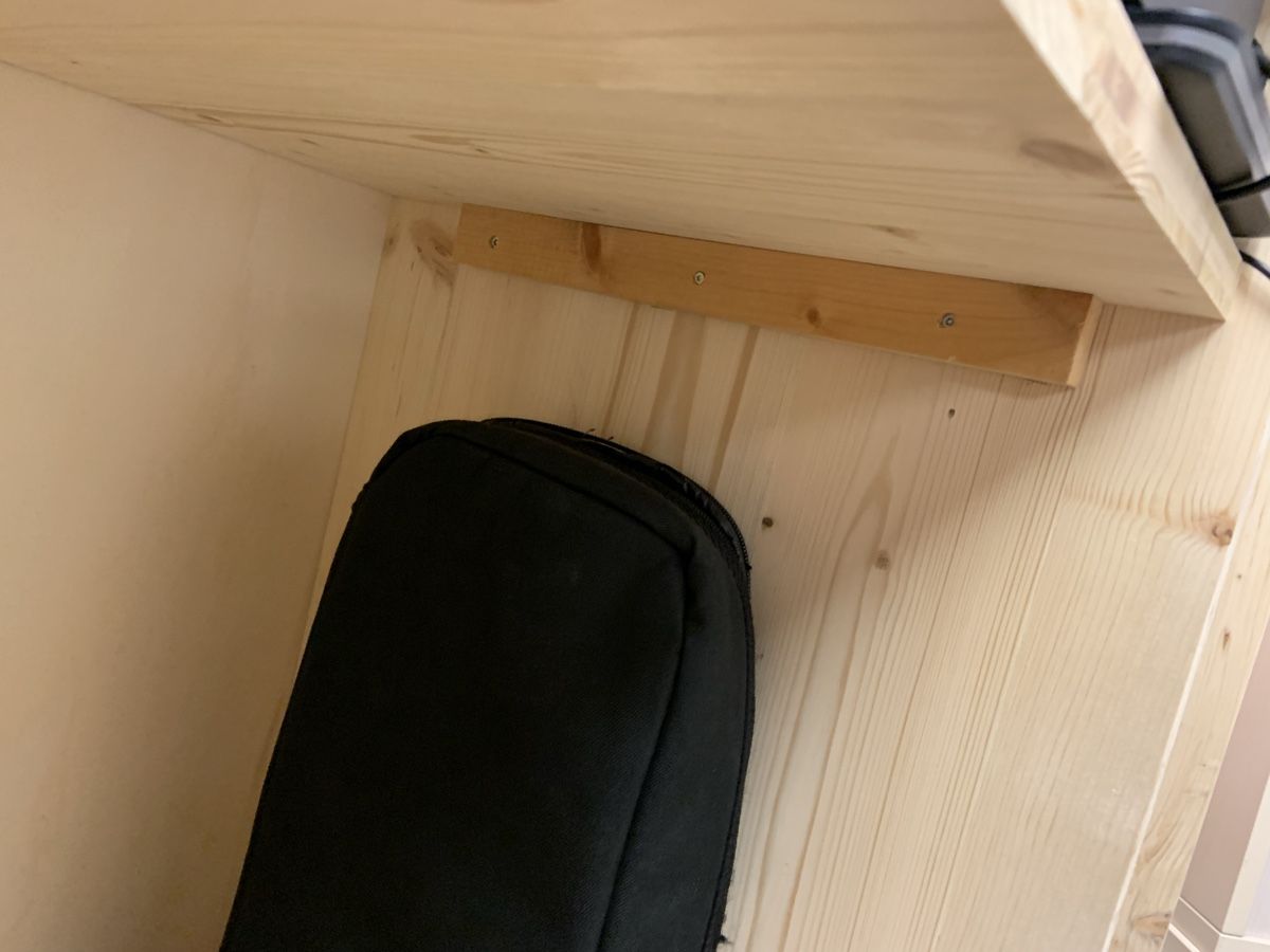 Scaffali: Holz-Gestell für Instrumente oder Werkzeuge – Usato da Giswil venduto da Pingu109 3