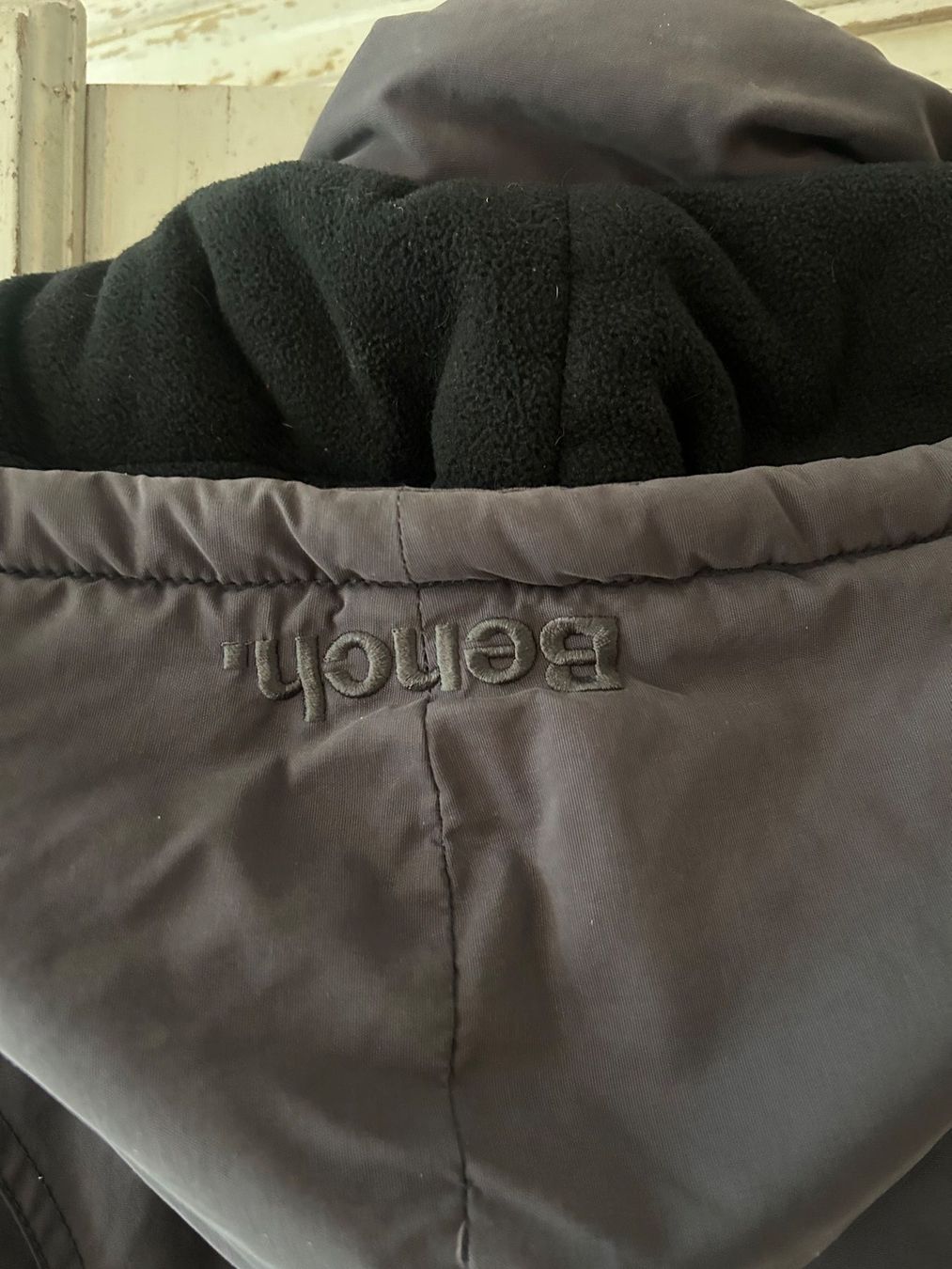 Bench Giacche: Bench Winterjacke – Usato da Brüttisellen venduto da JJ010 2