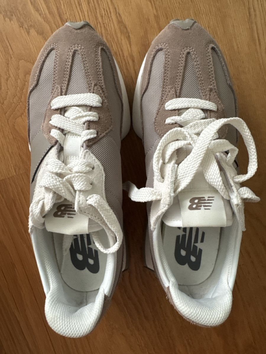 New Balance Scarpe da donna: Sneaker, New Balance 327, Gr 41.5, NEU – Nuovo (secondo la descrizione) da Bonstetten venduto da Tscat 5