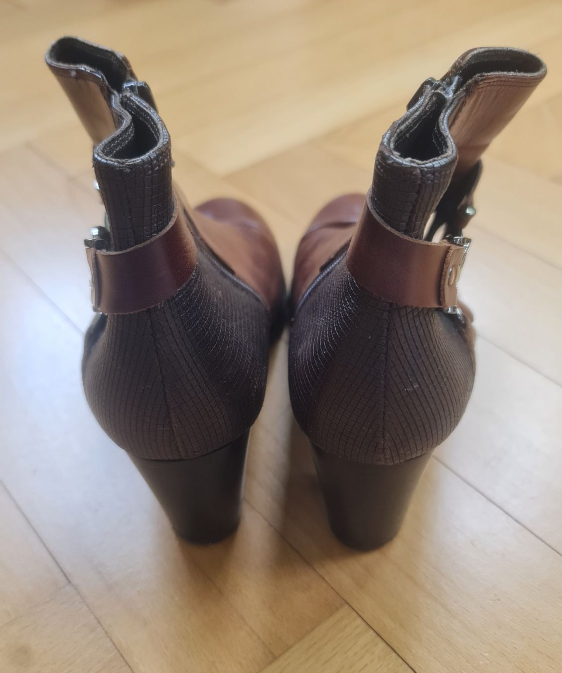 Scarpe da donna: Herzige Stiefelette Gr. 37 – Usato da Kriens venduto da ..stx.. 2