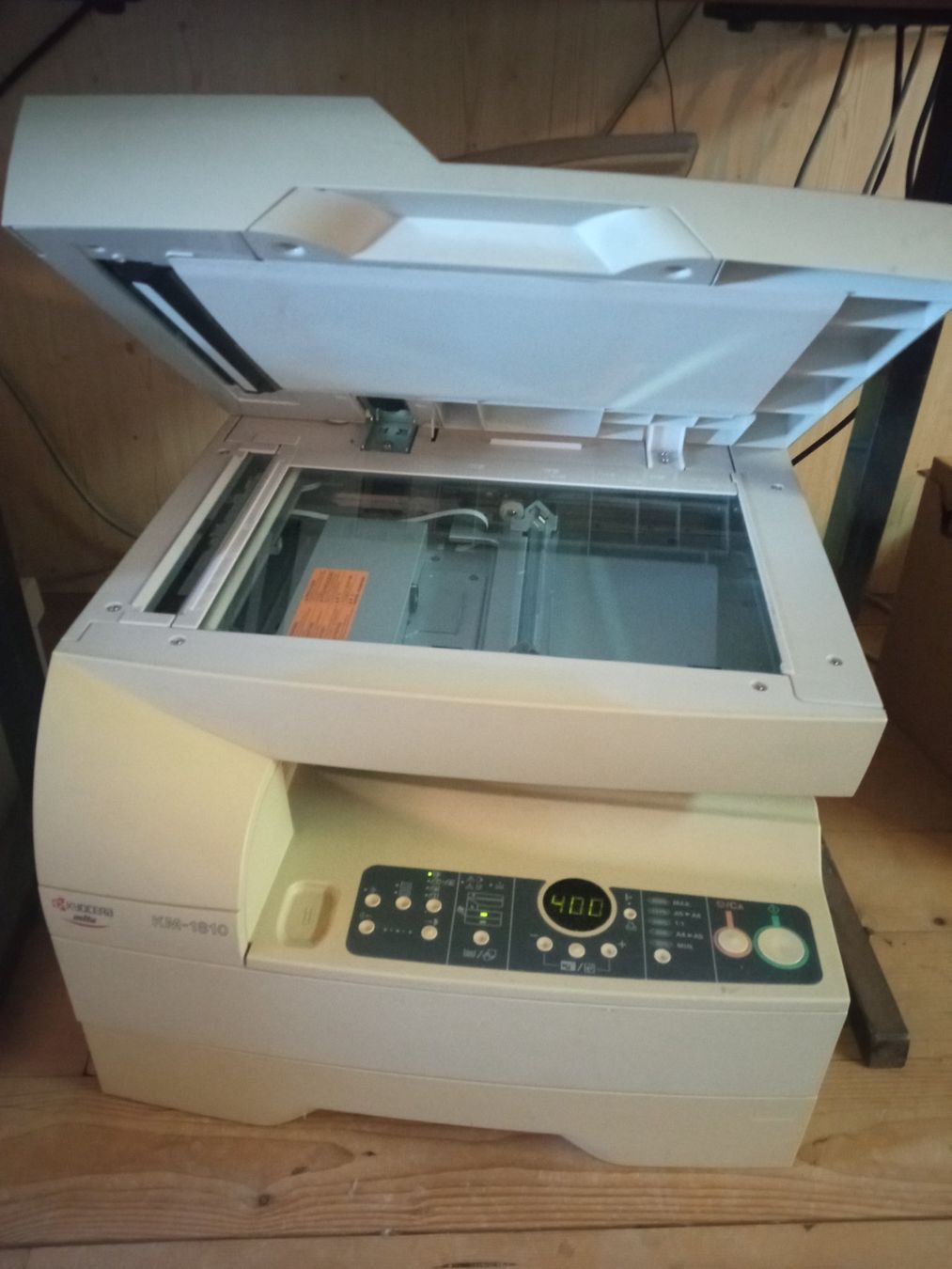 Kyocera Fotocopiatrici: Laserkopierer Kyocera, Modell KM-1810 – Difettoso da Hergiswil NW venduto da Seerosenteich 2