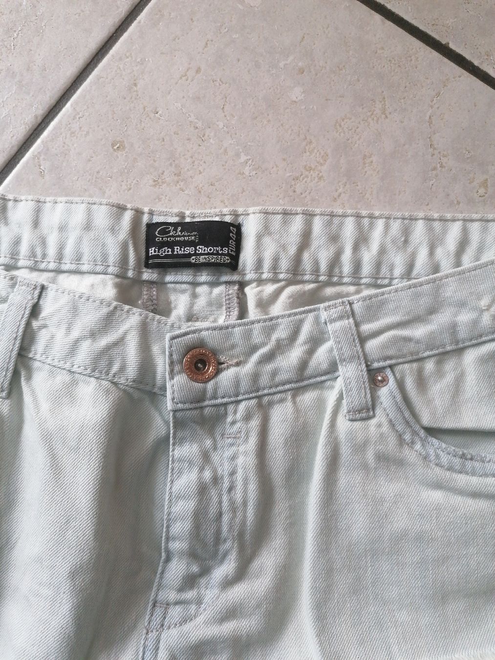 Jeans: Neue lässige Jeansshort Gr 44 – Neu und originalverpackt aus Lostorf von Luelostorf 3