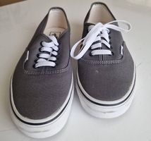 Graue Vans Grösse 40 - kurzes Modell nur 1x getragen 