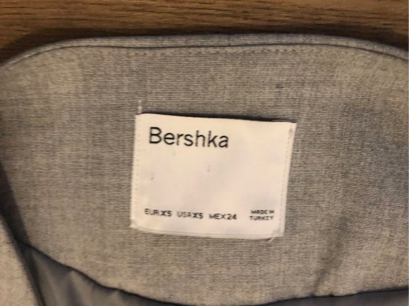 Bershka Vestes: Veste courte Bershka – Neuf (Voir description) à Genève par rez_c6c6 2
