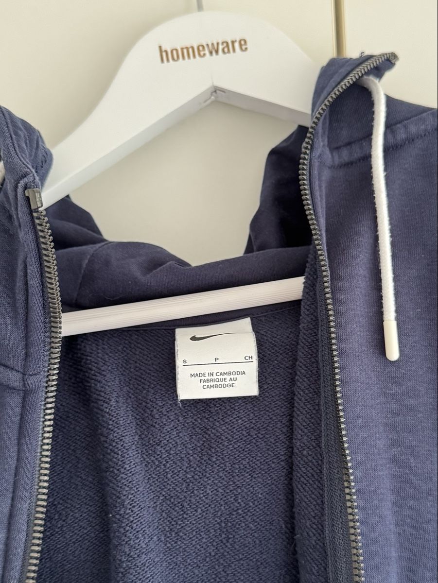 Nike Giacche: Nike Kapuzenjacke, Grösse S, Dunkelblau – Nuovo (secondo la descrizione) da Tuggen venduto da jess_gls06 1