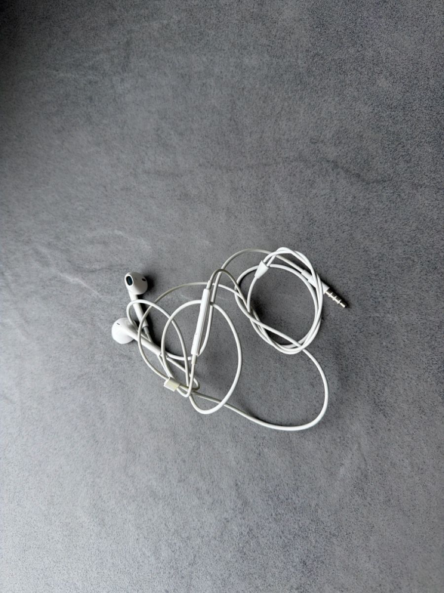 Apple Cuffie: Apple Kopfhörer mit Kabel – Difettoso da Wil SG venduto da Ciara13