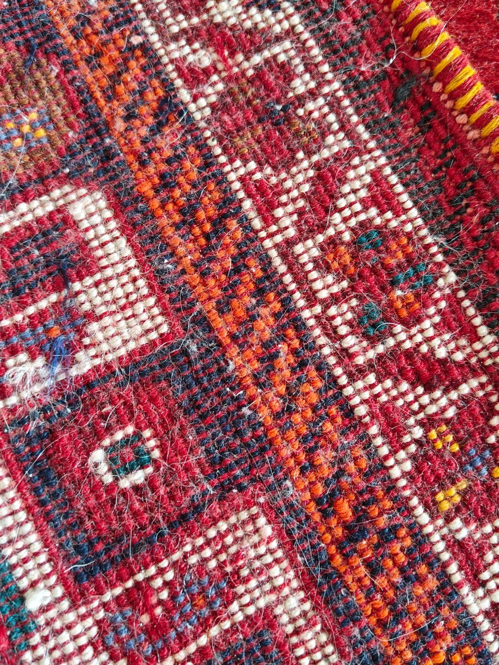 Tappeti: Orientteppich handgeknüpft - Medaillon rot – Usato da Birr venduto da DisDas 4