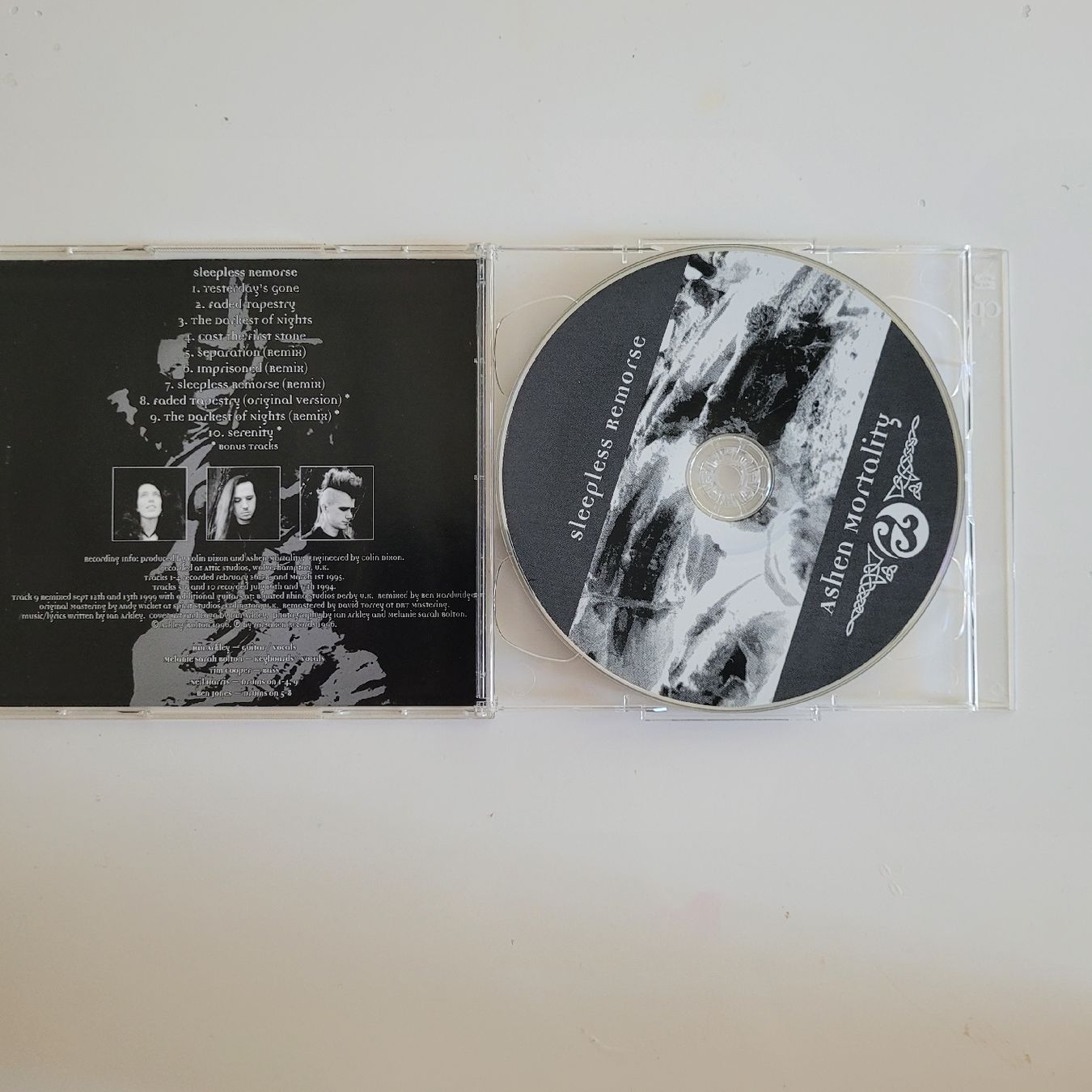 CD: Ashen Mortality - Your Caress/Sleepless Remorse 2CD – Nuovo (secondo la descrizione) da Münsingen venduto da Drachenwurst 2