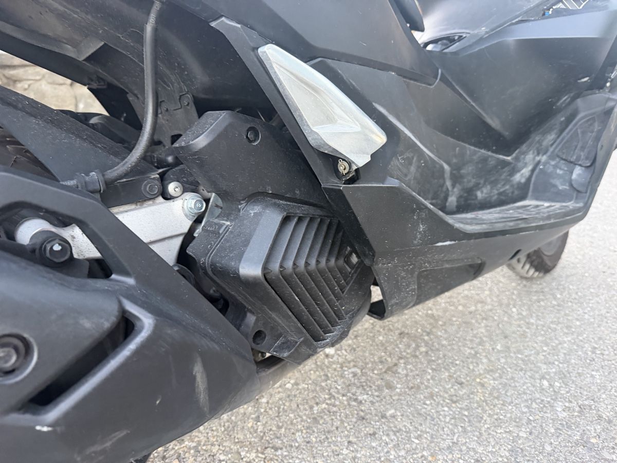 Honda Scooter: HONDA PCX 125 i ABS – Difettoso da Lausanne venduto da Jovanni 7