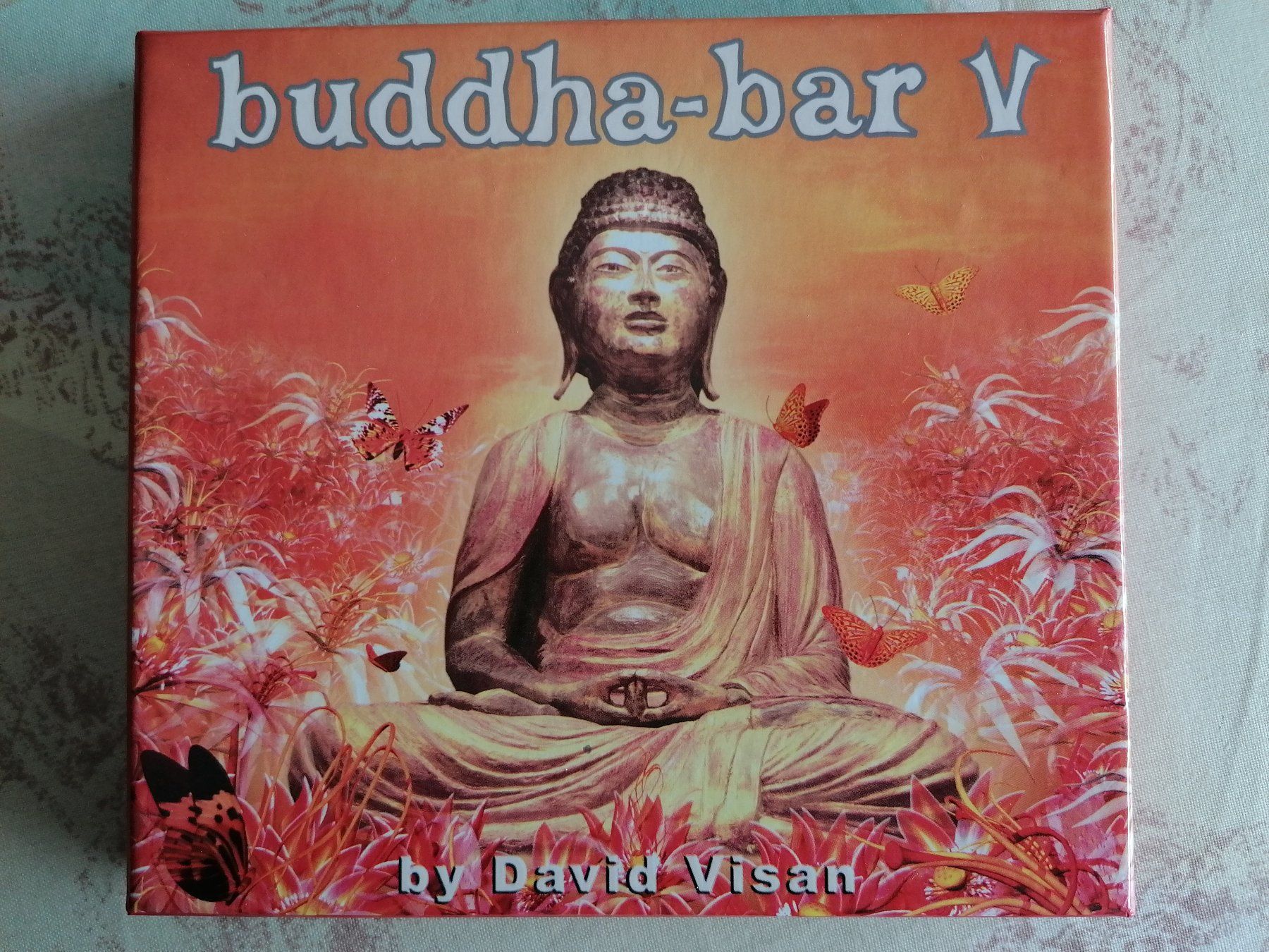 CD: Buddha-Bar Vol. 5 - by David Visan (2003) – Usato da Ermenswil venduto da easyric