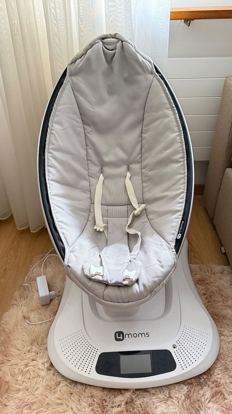 4moms Sdraiette & Sdraiette a dondolo: 4moms mamaRoo electric bouncer – Usato da Zürich venduto da Elina.Ch