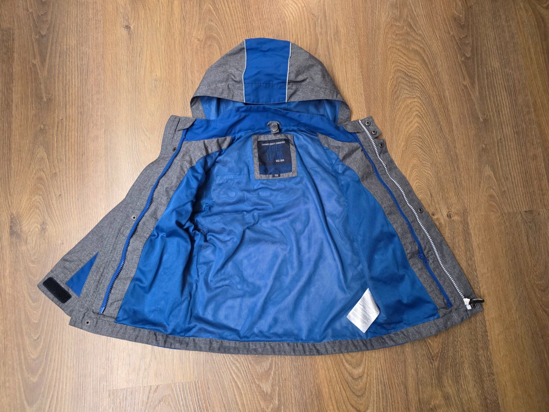 Jacken & Mäntel: Jacke, Übergangsjacke Gr. 122 – Gebraucht aus Nebikon von Japostyle 1