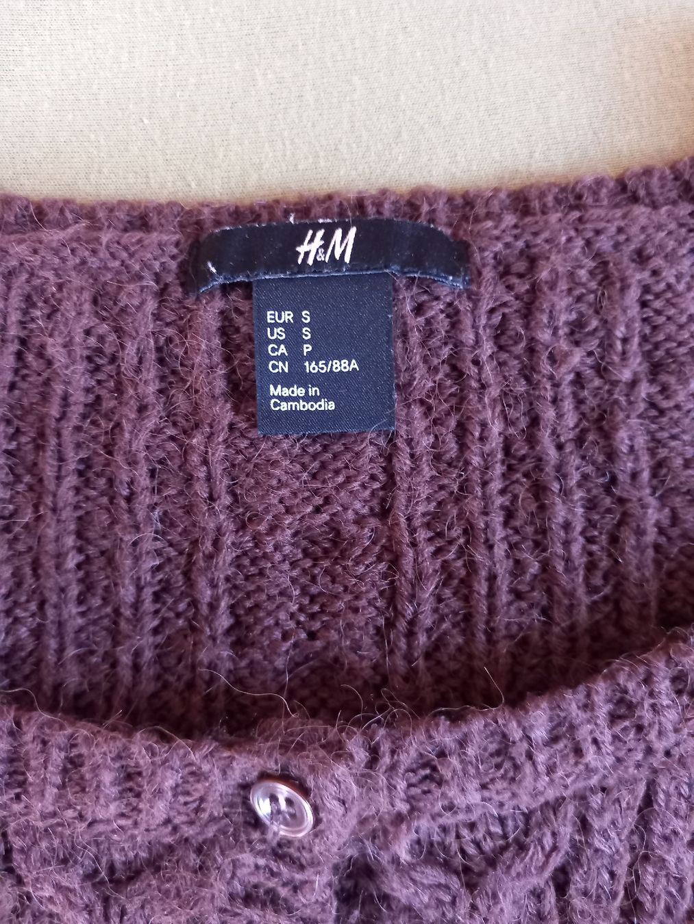 H&M Giacche: Cardigan en maille H&M – Usato da Faoug venduto da per_kp6r 2