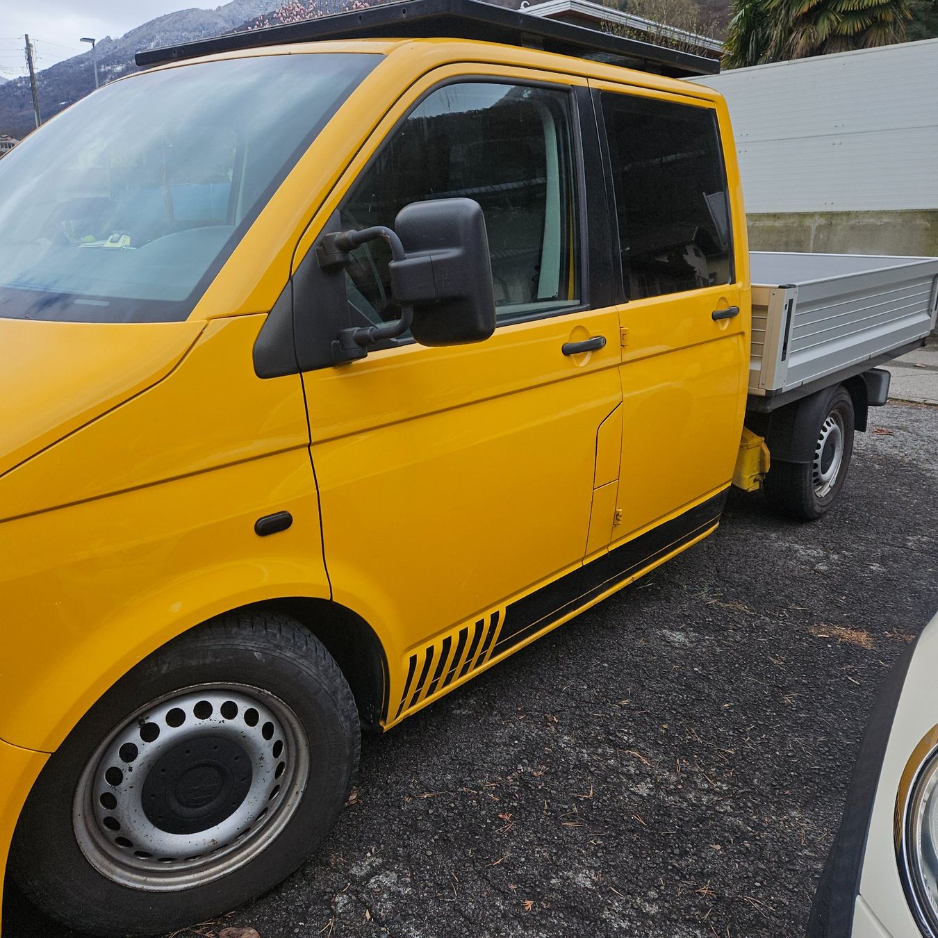 VW Nutzfahrzeuge: Vw t5 1.9 tdi doka – Gebraucht aus S. Antonino von biscottogarage