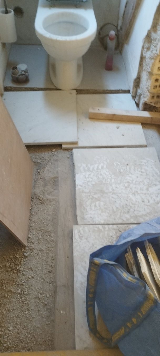 Piatti di portata: Marmorplatten 50 x 50 x 2 cm – Usato da Zürich venduto da Rossja 3