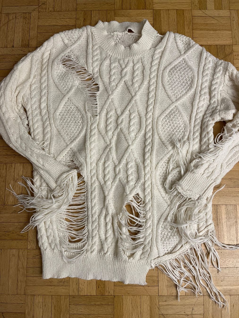 Pullover & Sweatshirts: New stylish sweater size M/L – Neu (gemäss Beschreibung) aus Chêne-Bougeries von Seetooyoo 6