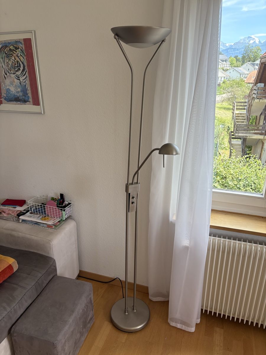 Lampes: Stehlampe – D'occasion à Hilterfingen par SamiraG