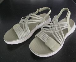 Sandalen SIKETU Damen Grösse 40 NEU UND UNGETRAGEN!