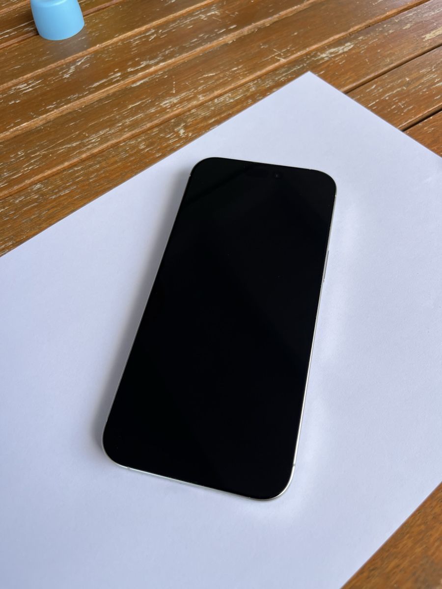 Apple Telefoni cellulari / Smartphones: iPhone 16 Pro Max – Nuovo (secondo la descrizione) da Cheseaux-sur-Lausanne venduto da emcy78 1