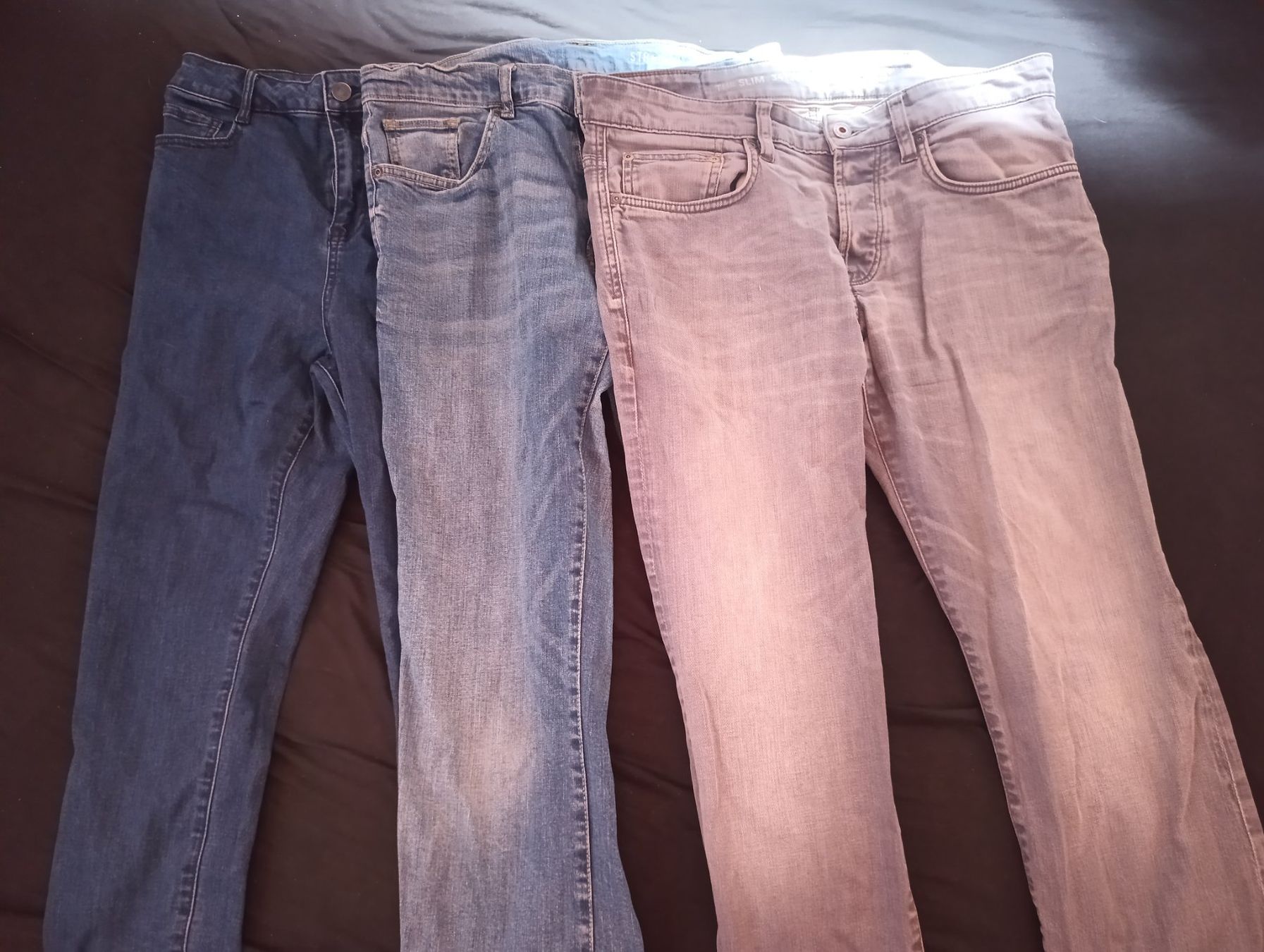 Kleiderpakete: Lot de 12 jeans et 6 pantalons secondhand – Gebraucht aus St imier von Rieju23 2