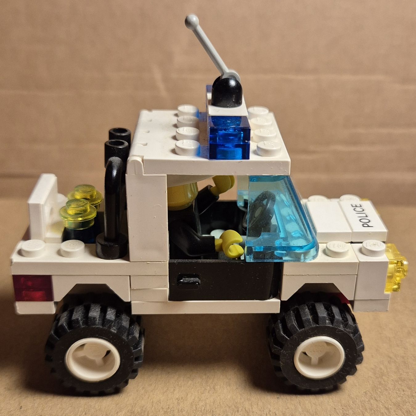Lego Giocattoli: Lego Classic Polizei Jeep – Usato da Halten venduto da GiMu.84 1
