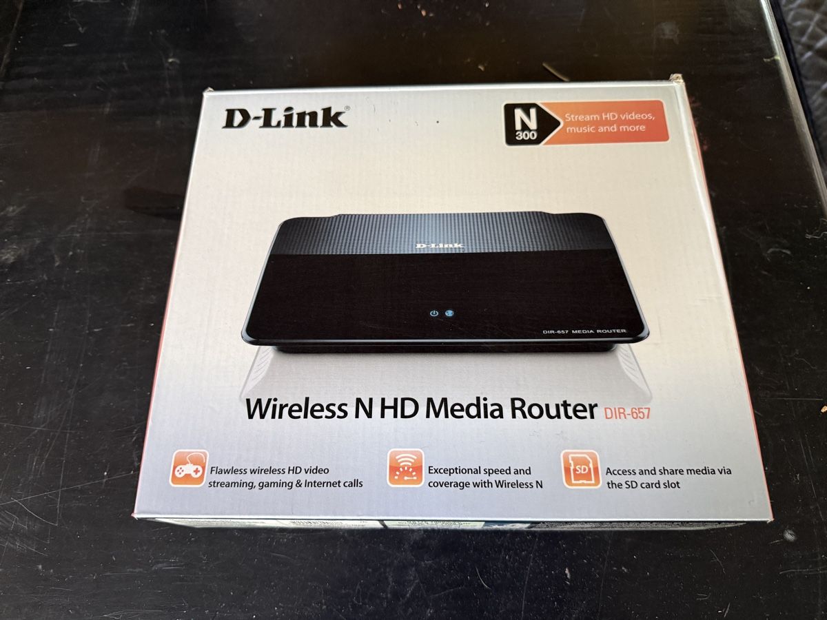 Dlink Modem & Router: D-Link Wireless N HD Media Router DIR-657 – Usato da Schwellbrunn venduto da RGrueninger 1