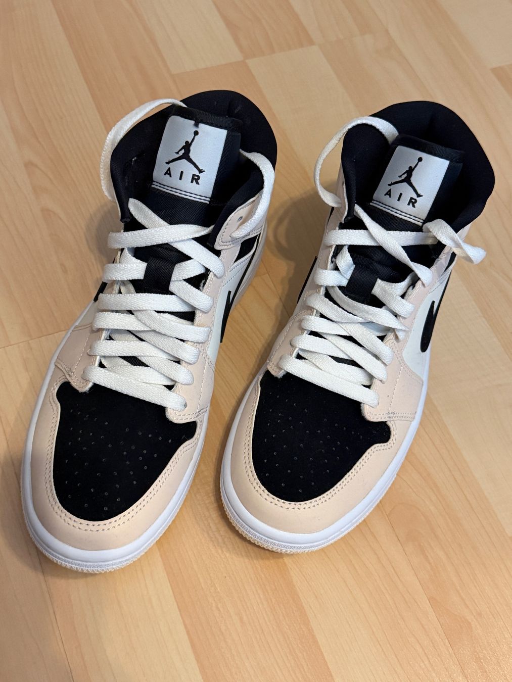 Jordan Damenschuhe: Jordan 1 Mid-Barely Orange, Grösse 39 – Neu und originalverpackt aus Hochdorf von maj_869r