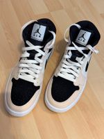 Jordan 1 Mid-Barely Orange, Grösse 39