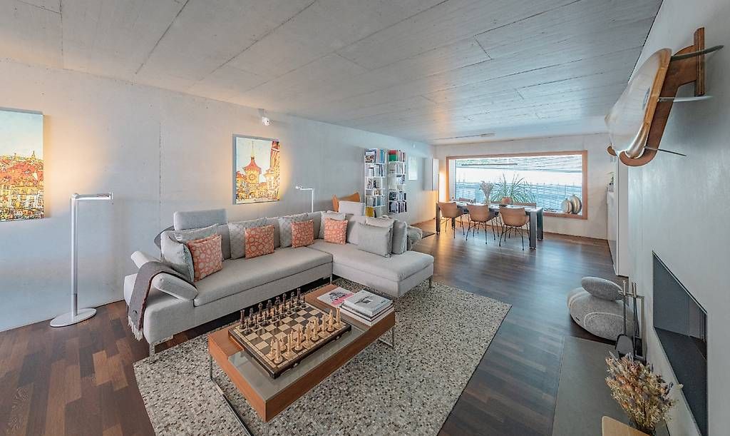 Divani: Hochwertiges Joop Sofa  und BoConcept Tisch mit Staufach – Usato da Oberhofen Thun'see venduto da porsche64