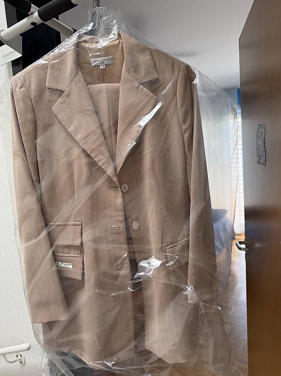 Completi & Tailleur: Completo gessato – Usato da Bedano venduto da smi_8872